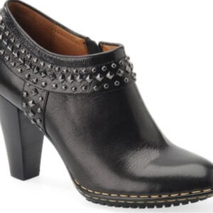 Sofft Women’s Shalene Black Leather Metallic‎ Studded Ankle Booties Size 6.5 EUC